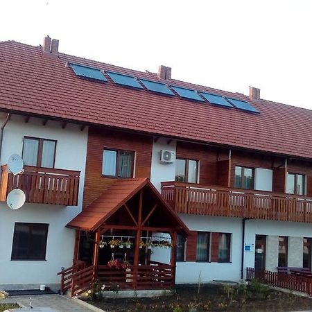 Pensiunea Casa Bunicului Mociu Exterior photo